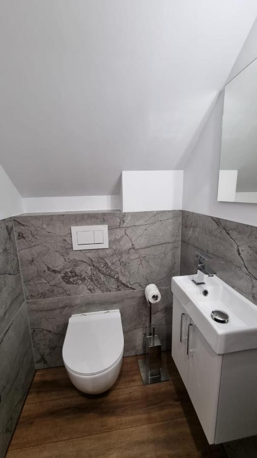 Luxury Apartments Bernardynska Domek 1 , 2 Кельце Экстерьер фото